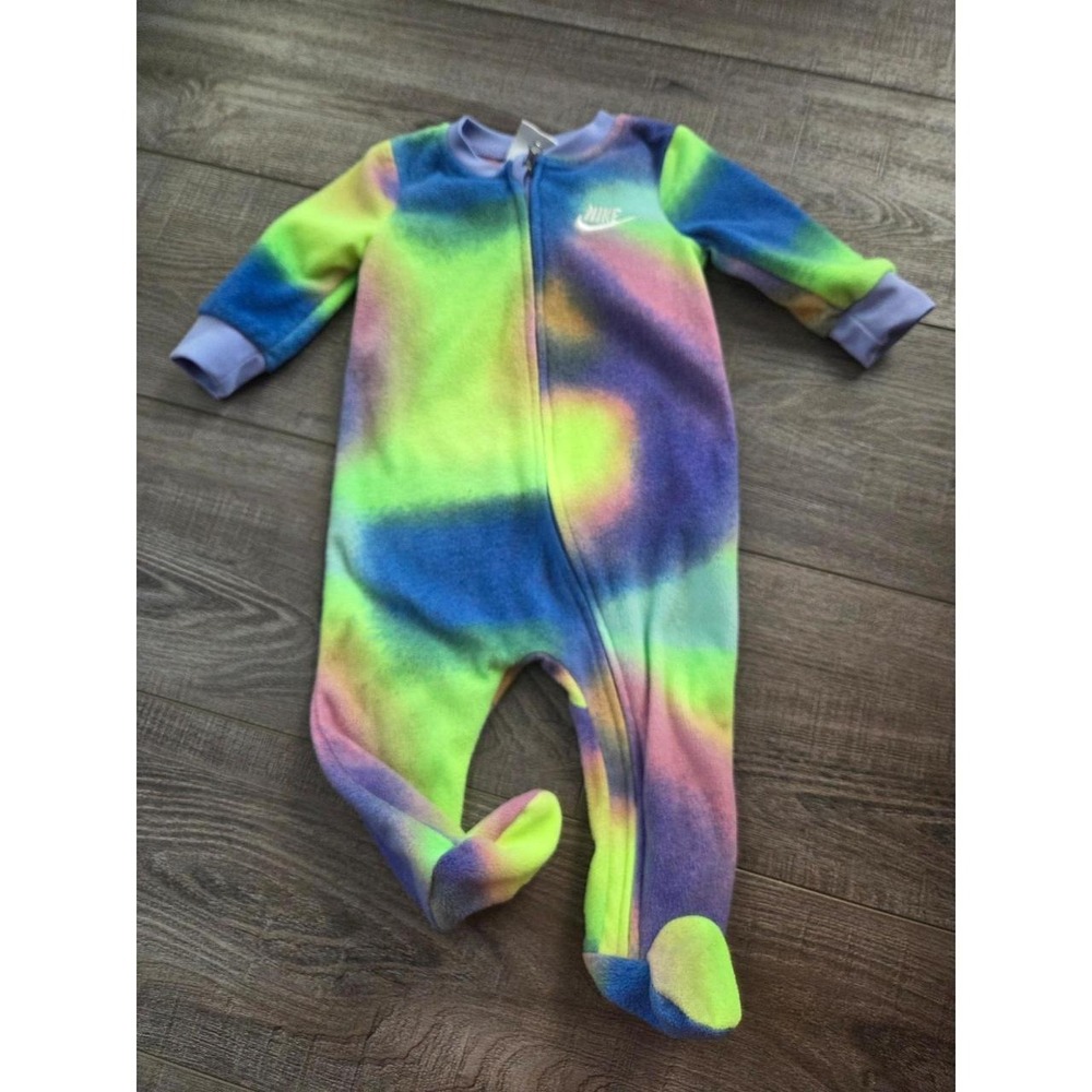 Nike baby girl sleeper 6 mos